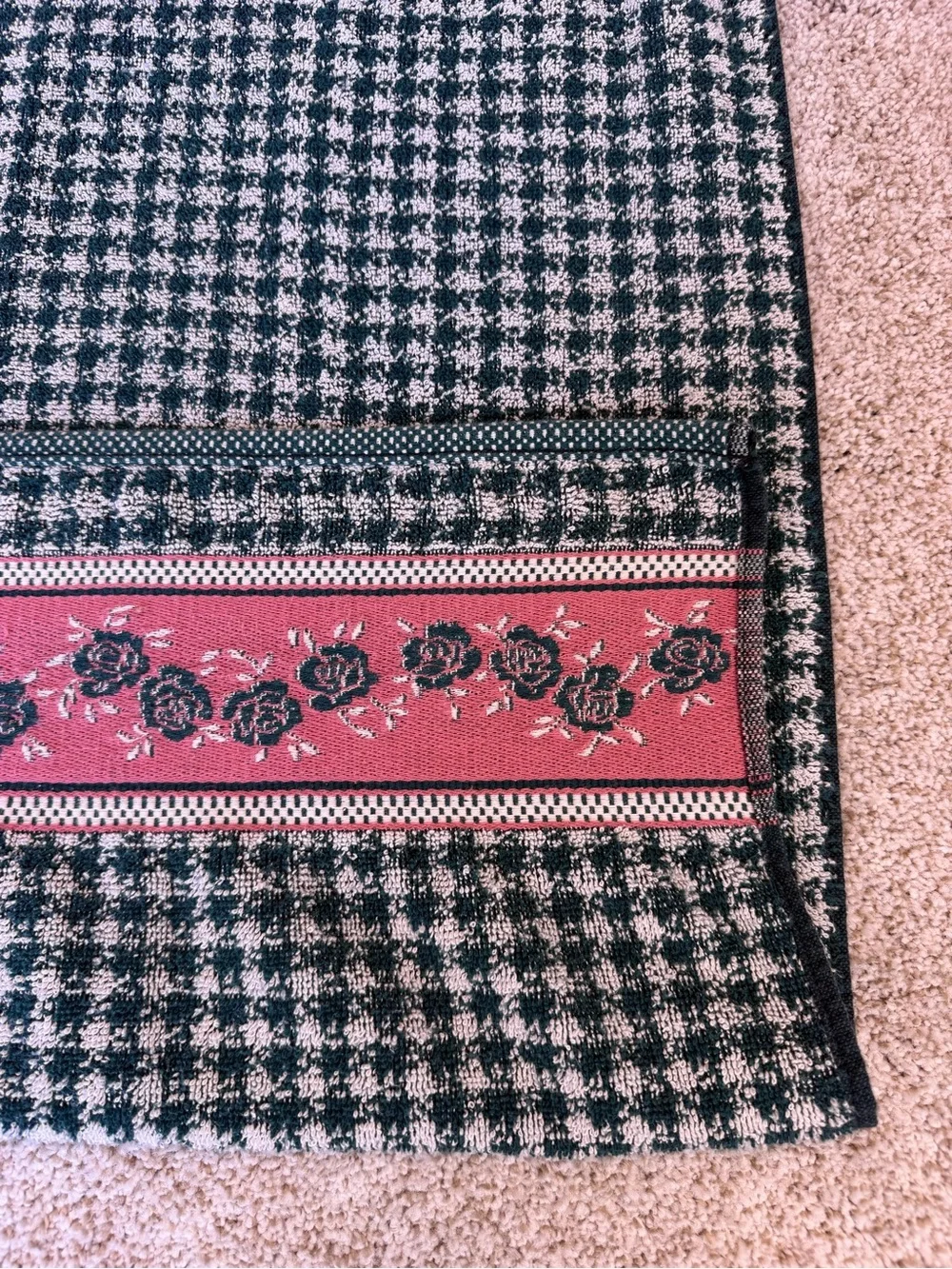 Vintage Priority by Santens 3 Pc Towel Set Rose Floral Houndstooth 80’s